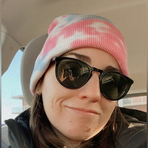 Meet Your Posher - Picture 1 of 1